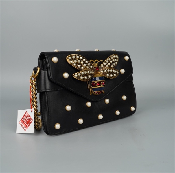 Túi GG đen đính ngọc khóa con ong (H021999737) sz25 KG+