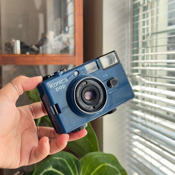 Konica Pop Autodate (Blue)