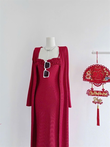Set nữ thiết kế đầm dây dài body bèo ngực phối áo khoác cardigan form dài