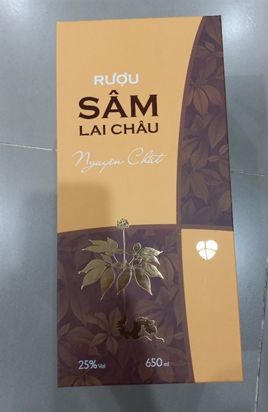 Rượu sâm Lai Châu 650ml - VN