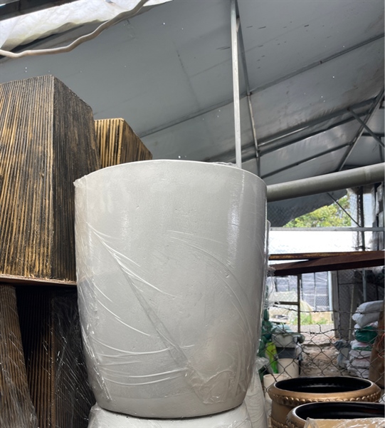 Chậu XM trắng-duoc-ban-tai-Chợ gốm Bảo Lộc