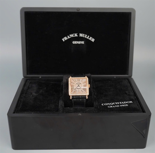 Đồng Hồ Franck Muller mặt vuông quai đen (No45) có giấy kiểm định +