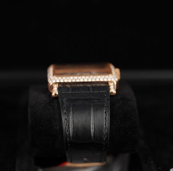 Đồng Hồ Franck Muller mặt vuông quai đen (No45) có giấy kiểm định +