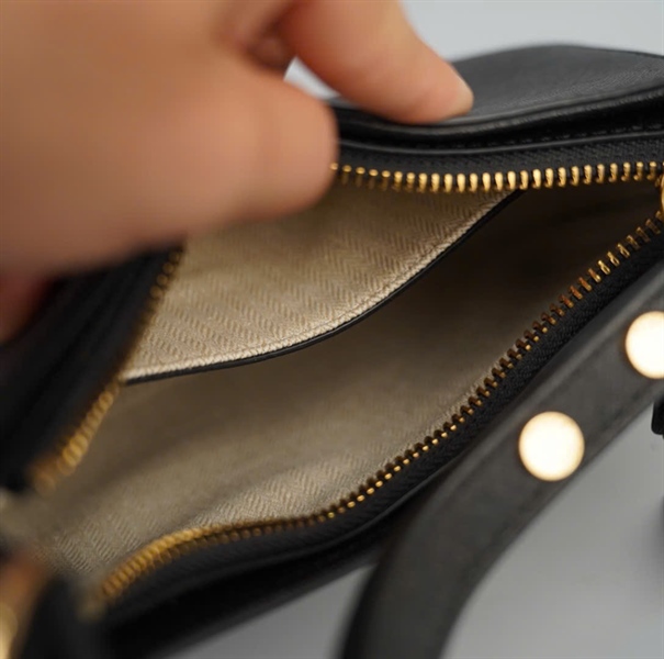 Túi Tory Burch đen sz20 KG+