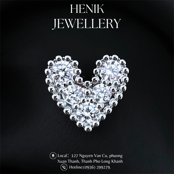 6.1 HEART GEM WITH LINE MINI BALL -