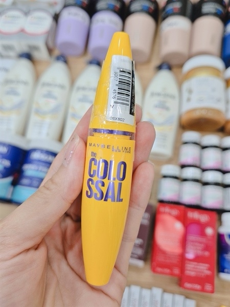 Maybelline mascara colossal