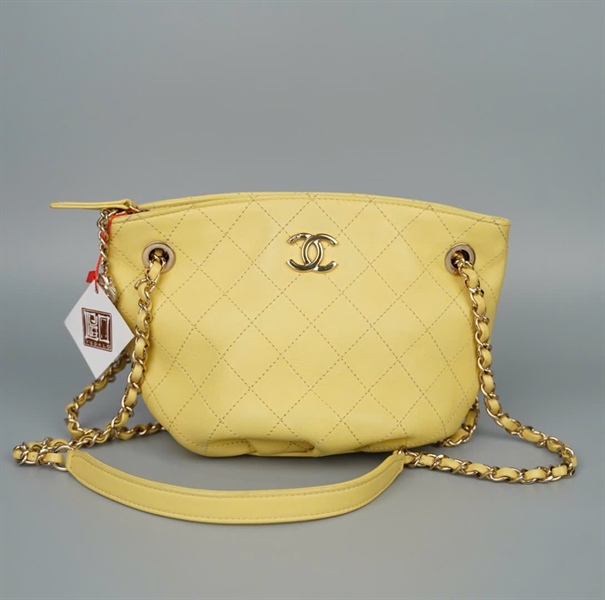 Túi Chanel màu vàng (27568668) sz16 KG +