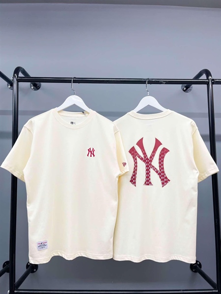 ÁO THUN NEW ERA NEW YORK YANKEES - KEM MONO ĐỎ