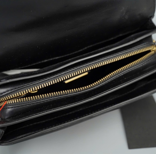 Túi Versace đen sz24 (PN) KG+