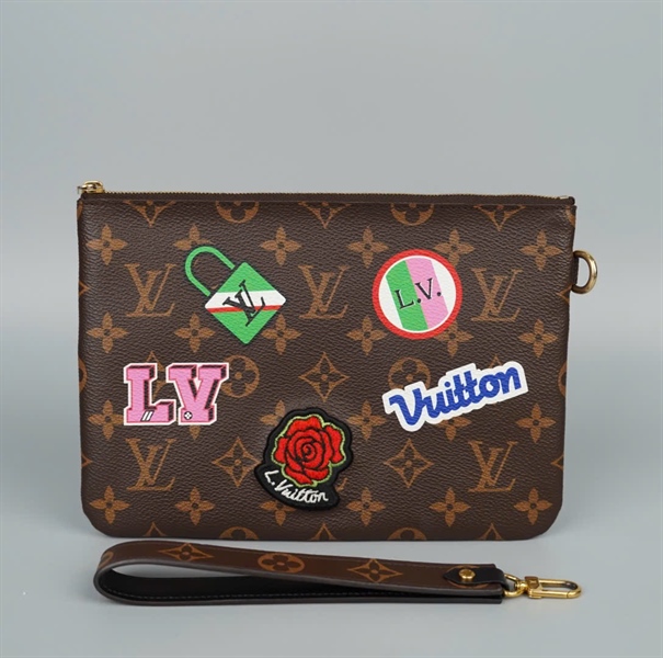 Túi LV Clutch hoa nâu in hình sz22 (HC)+