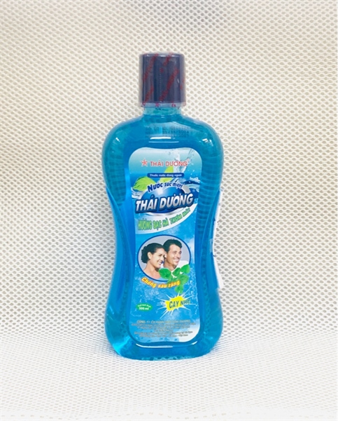 NƯỚC SÚC MIỆNG THÁI DƯƠNG HƯƠNG BẠC HÀ THƠM MÁT Nước súc miệng giúp vệ sinh răng miệng,ngừa sâu răng