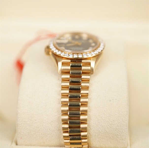 Đồng hồ Rolex mặt tròn vàng 18k đính đá (X221428) sz26 (HC) KG+