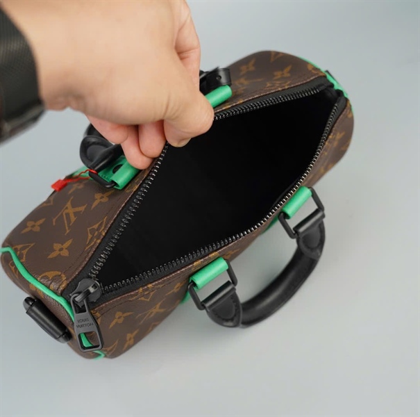 Túi LV Speedy hoa nâu sọc xanh sz24 +