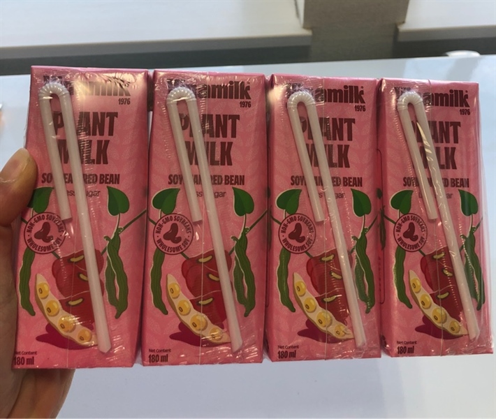 Sữa Đậu Nành Đậu Đỏ 180ml x 4 (豆乳飲料 小豆味）