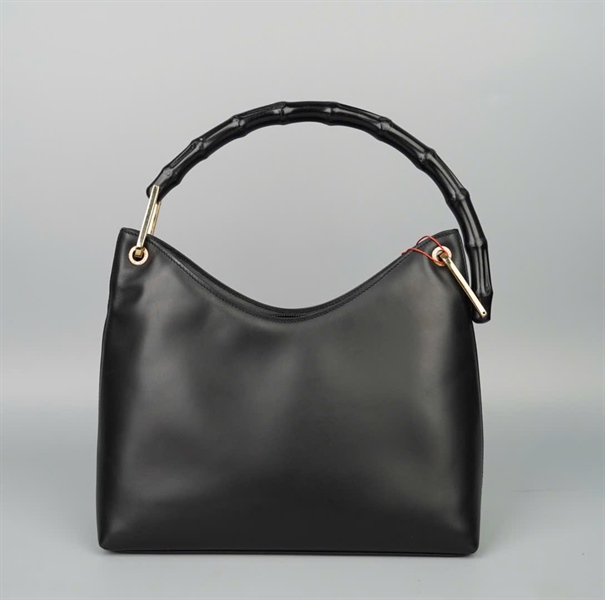 Túi GG kẹp nách đen quai trúc (101292213048) sz26 KG+