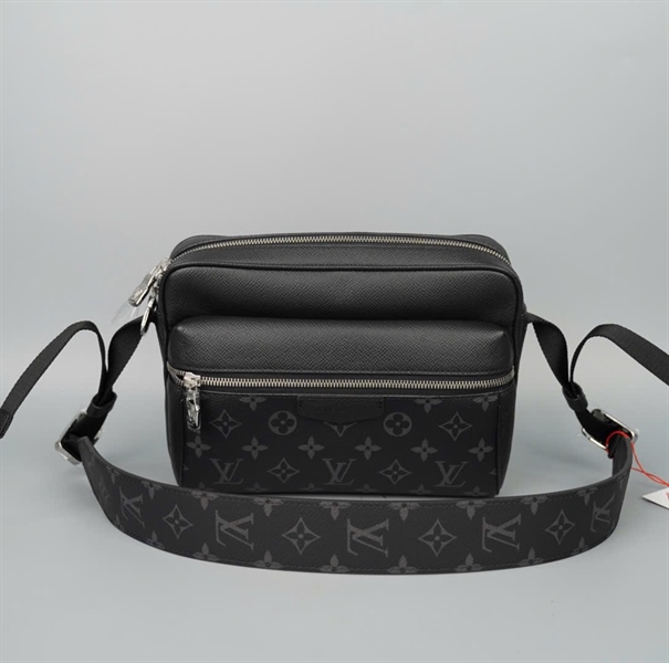 Túi LV bumbag hoa đen sz23 (A-T) KG+