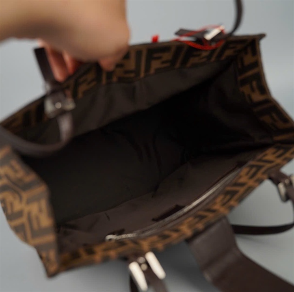 Túi Fendi tote nâu đậm sz29 KG+