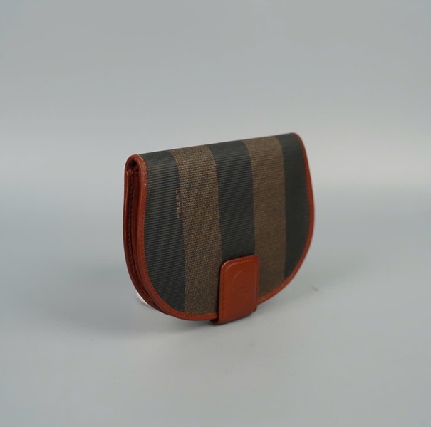 Ví Fendi kẻ sọc nâu KG+