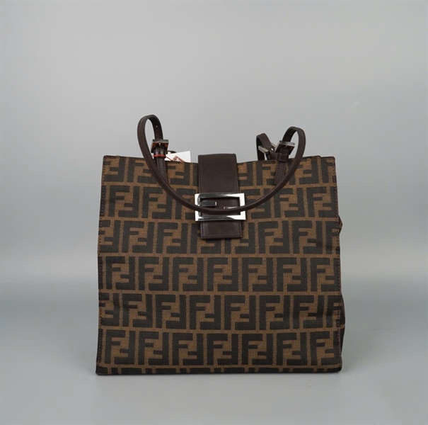 Túi Fendi tote nâu đậm sz29 KG+