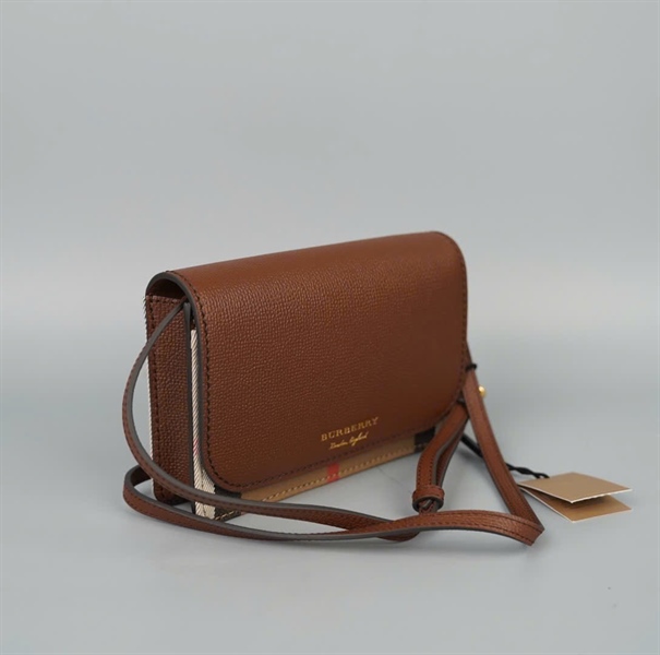 Túi BBR chữ nhật nâu (ITQUASRLCAL) sz18 (A-T) KG+