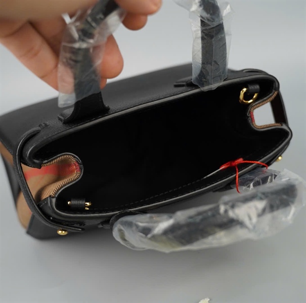 Túi BBR handle đen sz23 (CNSUPLEA5DON) (A-T) KG+