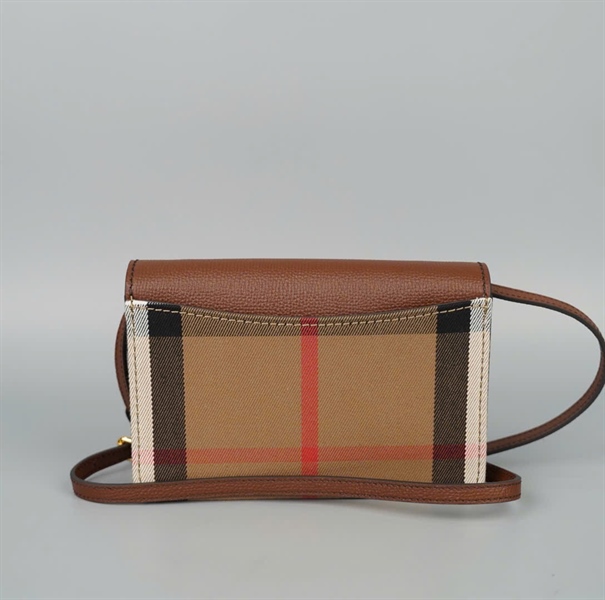 Túi BBR chữ nhật nâu (ITQUASRLCAL) sz18 (A-T) KG+