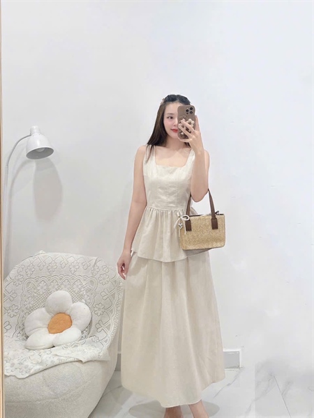 Set nữ thiết kế linen áo cổ vuông viền sọc peplum phối chân váy midi