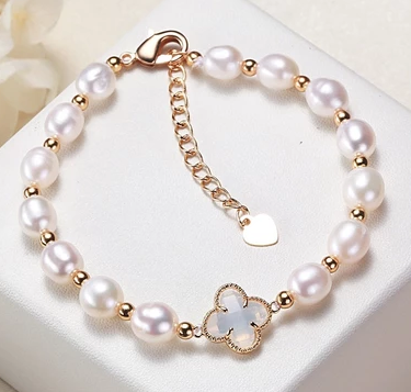 Vòng tay cỏ bốn lá may mắn