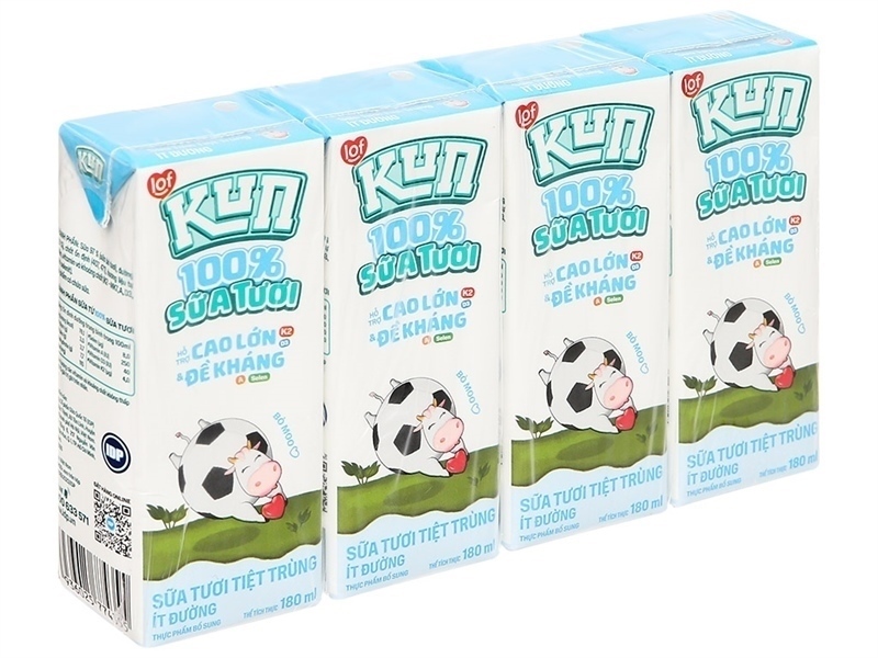 Sữa Kun 100% sữa tươi tiệt trùng ít đường 180ml