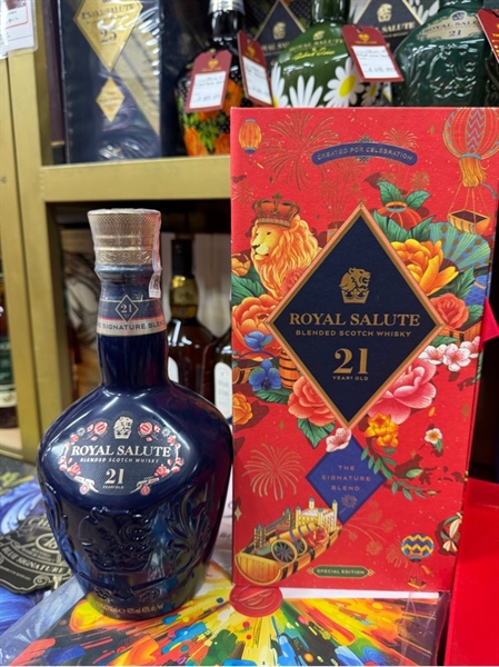 Chivas Royal Salute 21y mẫu hộp đỏ 700ml 40%
