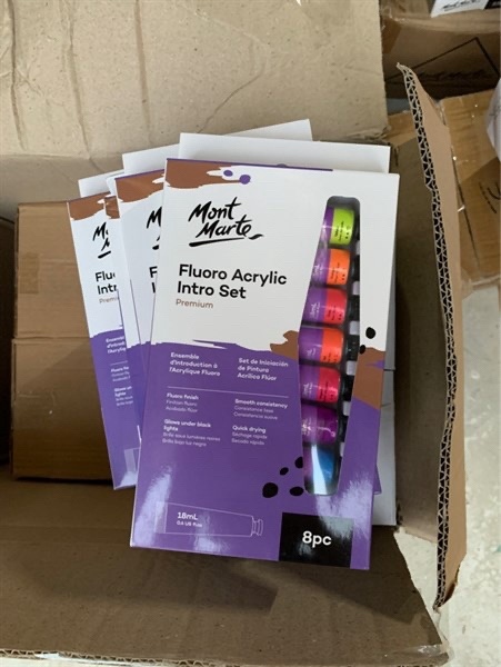 Bộ Màu Fluoro Acrylic Mont Marte dạ quang – Intro Set 8 Tuýp x 18ml