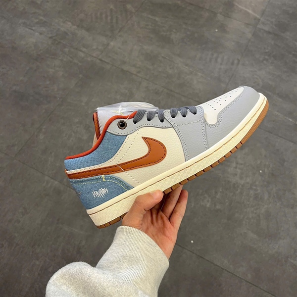 Nike Air Jordan 1 Low "Denim Phantom"