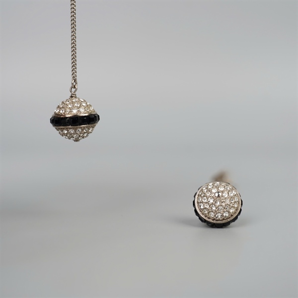 Bông tai Chanel hạt châu (B17P) KG+