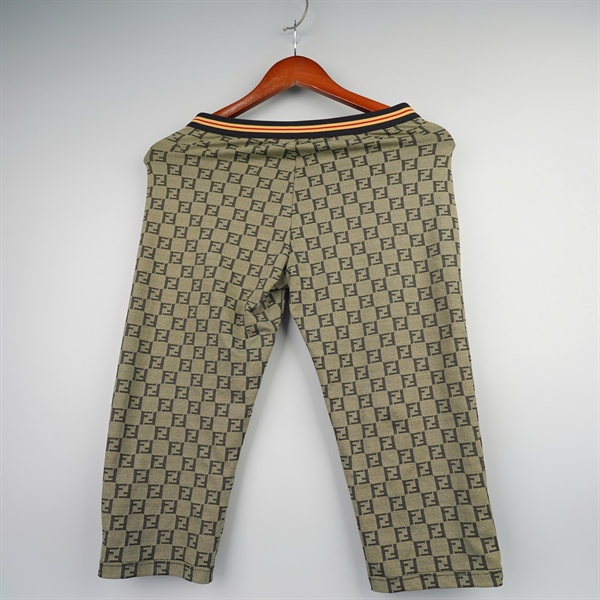 Quần Fendi xám KG+