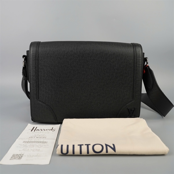 Túi LV đeo chéo vân đen sz28 (BQ) KG+