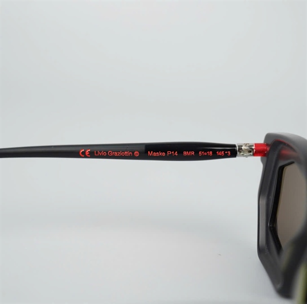 Kính Kuboraum đen bản limited P14 BMR (51-18-145) KG+