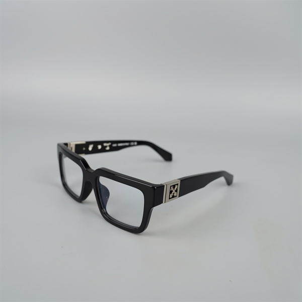 Kính OFF- White Basic đen OERJ020 1000 (54-18-145) KG+