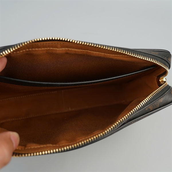 Túi Celine đeo chéo nâu sz23 KG+