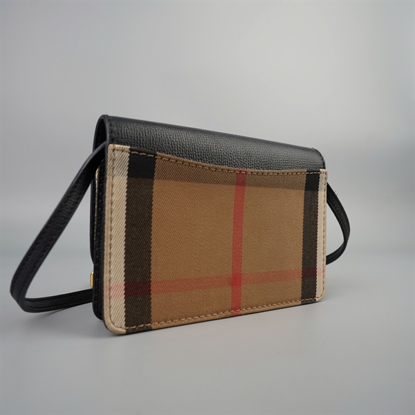 Túi BBR đeo chéo đen phối sọc (BQ) KG+