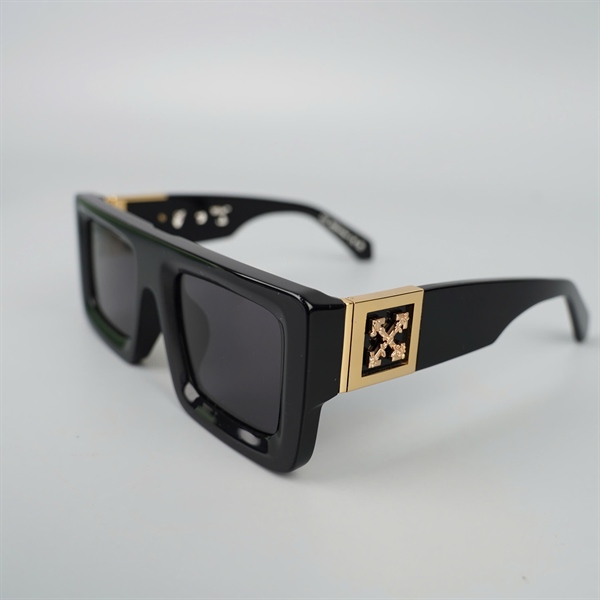 Kính OFF-White đen OERI060 1007 (51-24-145) KG+