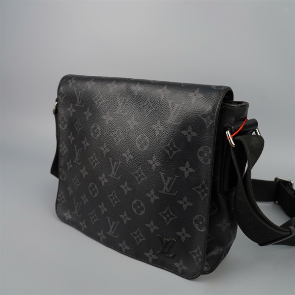 Túi LV District hoa đen sz26 (BQ) KG+