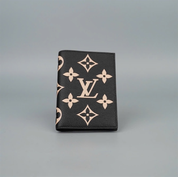 Ví LV gập 2 đen hoa trắng da bê +