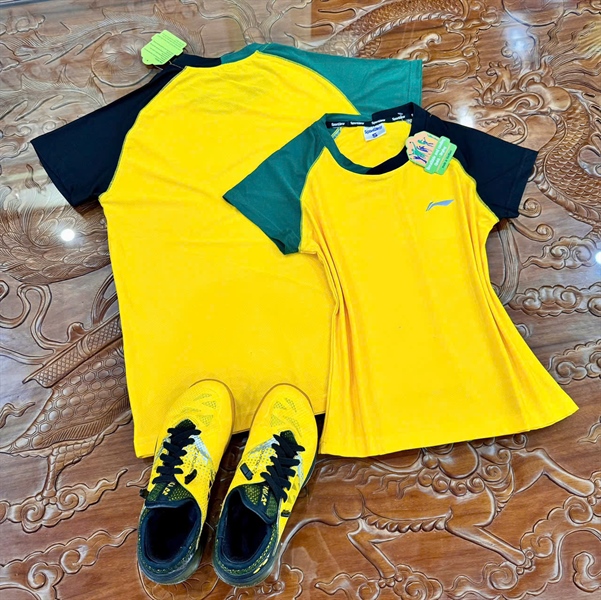 ÁO DD NỮ VÀNG ĐEN