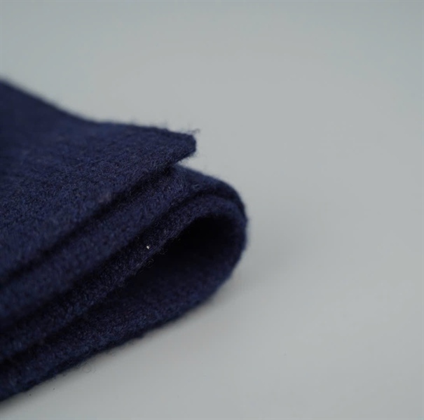 Khăn Chanel xanh logo đính đá KG+