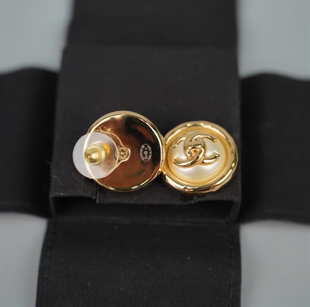 Bông tai Chanel ngọc trai KG+