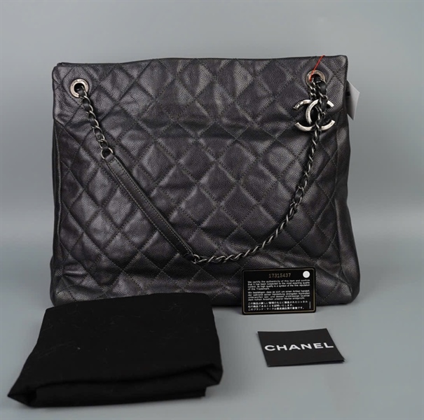 Túi Chanel Tote đen dây xích (17315437) sz34 KG+