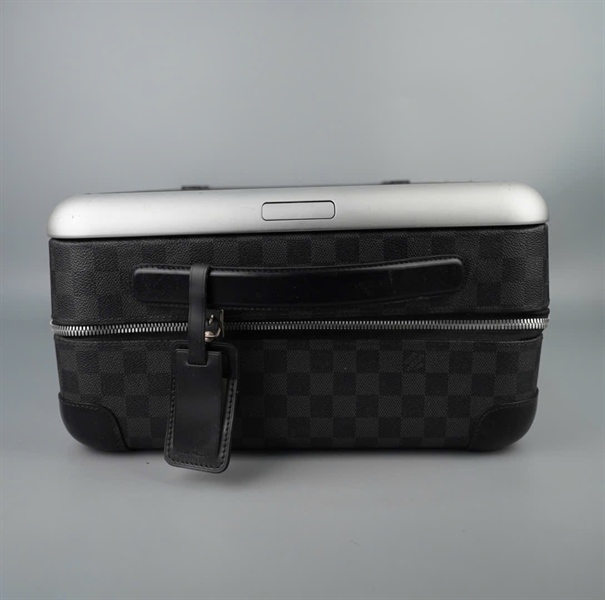 Vali LV ô vuông đen (BQ) KG+