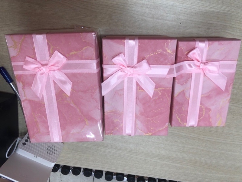 Hộp quà chữ nhật VỪA ( 14*21cm)