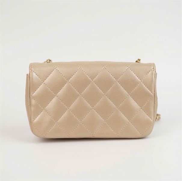 Túi Chanel Pre- Owned (23568954) màu be tai thỏ sz17 +