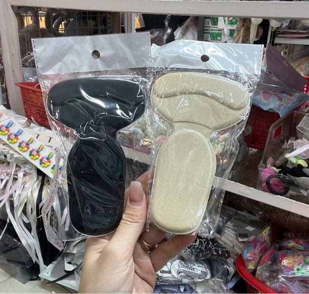 Dán lót giầy (nb)